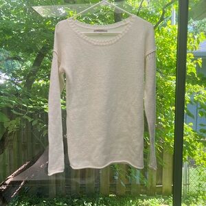 GAP Women's Ivory Long Sleeve Sweater Top